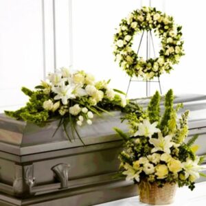 Ритуальная траурная композиция из живых цветов (3 элемента) «Элит 4»