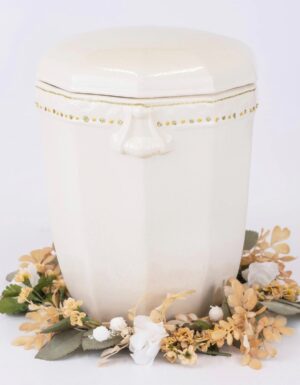 Урна для праха «Грани» белая